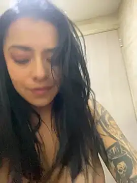 Snapshot of foxxy_nasty chatting on February 14, 2025, 8:59 pm foxxy nasty online show from February 14, 2025, 8:59 pm