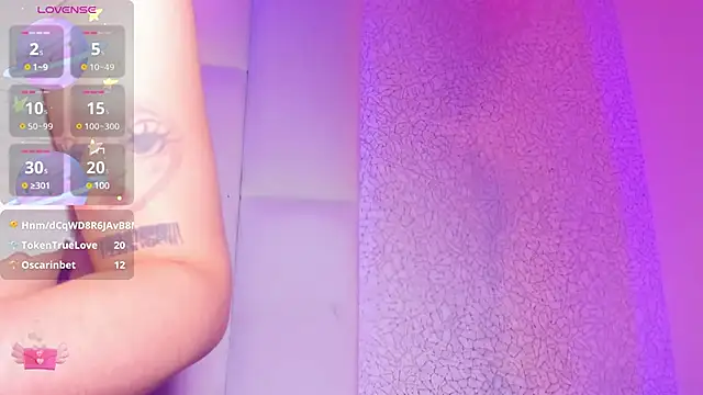 Summer walkerr online show from February 16, 2025, 3:48 pm