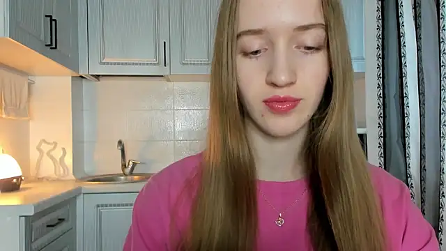 Snapshot of leslie_my_lovee chatting on November 7, 2025, 10:20 am leslie my lovee online show from November 7, 2025, 10:20 am