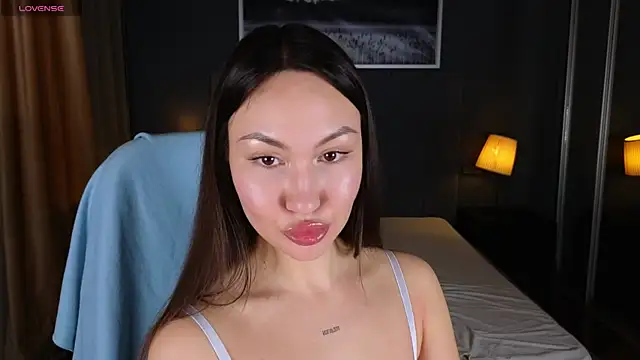 Snapshot of GIGI_BENNET chatting on March 11, 2025, 8:19 am GIGI BENNET online show from March 11, 2025, 8:19 am