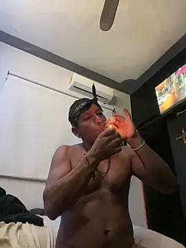 Snapshot of Capxxx chatting on February 21, 2026, 2:35 am Capxxx online show from February 21, 2026, 2:35 am