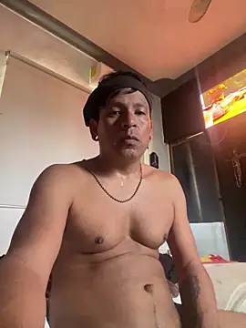 Snapshot of Capxxx chatting on June 20, 2026, 4:23 pm Capxxx online show from June 20, 2026, 4:23 pm