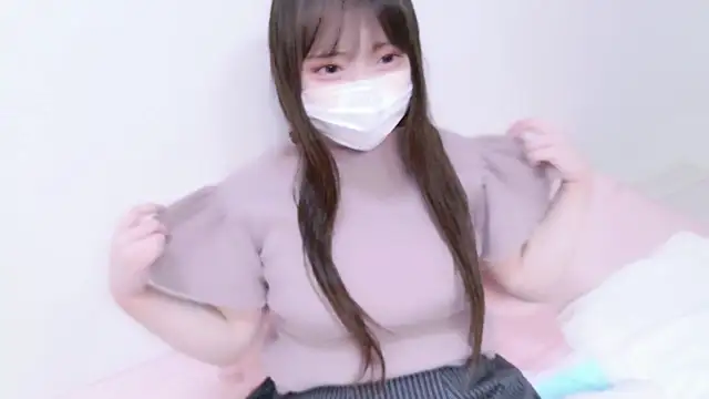 Snapshot of x--Miu--x chatting on January 19, 2026, 11:14 am x--Miu--x online show from January 19, 2026, 11:14 am