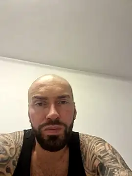 Snapshot of AronGrant chatting on March 2, 2025, 3:30 pm AronGrant online show from March 2, 2025, 3:30 pm