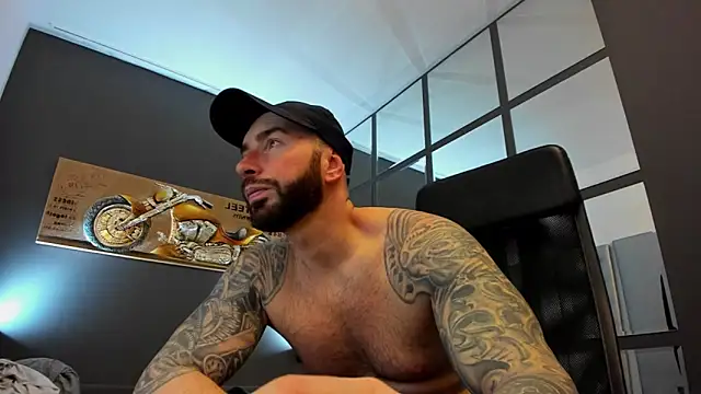 Snapshot of AronGrant chatting on February 28, 2025, 8:53 am AronGrant online show from February 28, 2025, 8:53 am