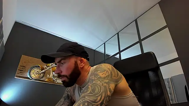 Snapshot of AronGrant chatting on March 14, 2025, 11:34 am AronGrant online show from March 14, 2025, 11:34 am