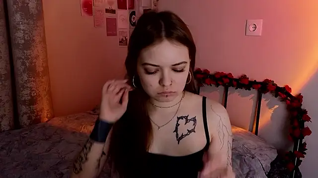 doll lol  online show from March 27, 2026, 5:03 pm