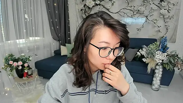 AgnieszkaBanana online show from May 27, 2026, 4:09 am