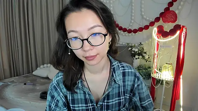 AgnieszkaBanana online show from May 7, 2026, 4:17 am