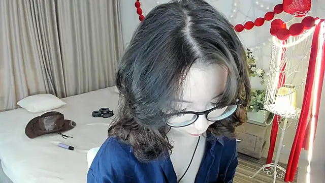 AgnieszkaBanana online show from May 23, 2026, 4:11 am