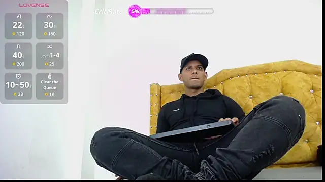Snapshot of Chris_Dick23 chatting on June 2, 2026, 3:39 am Chris Dick23 online show from June 2, 2026, 3:39 am