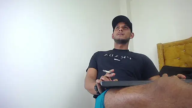 Snapshot of Chris_Dick23 chatting on June 12, 2026, 5:49 am Chris Dick23 online show from June 12, 2026, 5:49 am