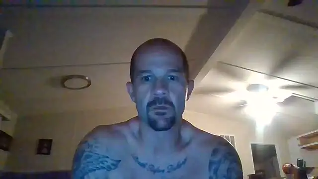 Snapshot of Kinkster615 chatting on June 4, 2026, 12:59 am Kinkster615 online show from June 4, 2026, 12:59 am