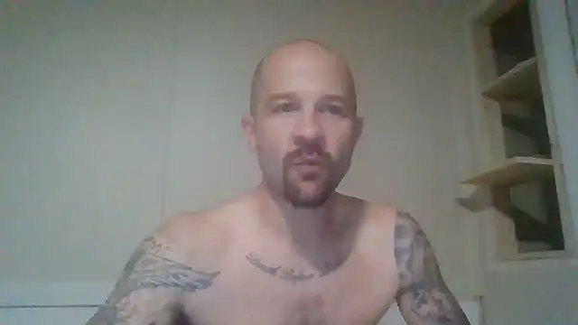 Snapshot of Kinkster615 chatting on June 8, 2026, 1:28 am Kinkster615 online show from June 8, 2026, 1:28 am