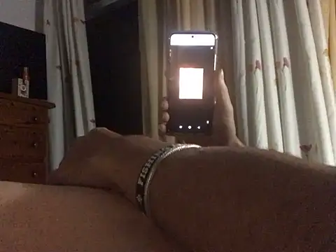 Snapshot of Dicksexhandjob chatting on December 18, 2024, 6:10 am Dicksexhandjob online show from December 18, 2024, 6:10 am