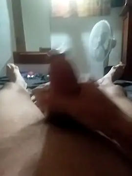 Snapshot of Dicksexhandjob chatting on December 9, 2024, 1:29 am Dicksexhandjob online show from December 9, 2024, 1:29 am