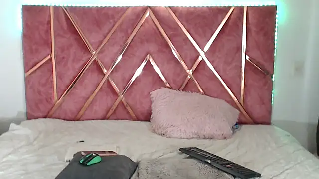 kattysanz1 online show from September 21, 2025, 11:04 am