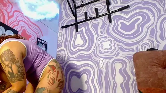 420viol3ta  online show from November 28, 2025, 5:57 pm