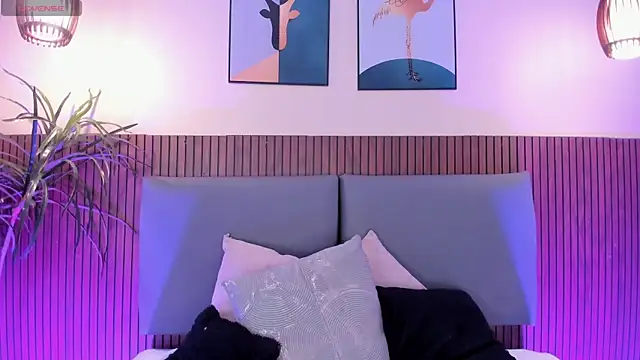 Snapshot of NicolleeEvanss chatting on January 14, 2026, 12:09 pm NicolleeEvanss online show from January 14, 2026, 12:09 pm