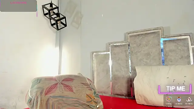 GabyyJones online show from January 18, 2026, 11:46 am