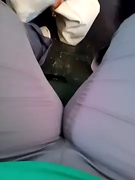 Snapshot of missthickness35_Pika chatting on January 26, 2025, 5:23 pm missthickness35 Pika online show from January 26, 2025, 5:23 pm