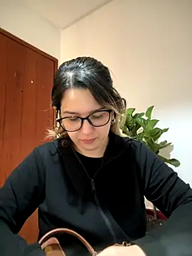 amooraaamoon online show from October 24, 2025, 12:37 pm