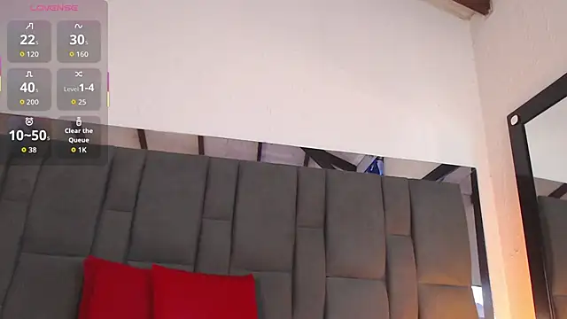 SELENA BIGBOOBS online show from September 21, 2025, 2:44 pm