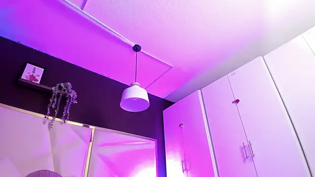 April bowie online show from April 2, 2026, 11:28 am