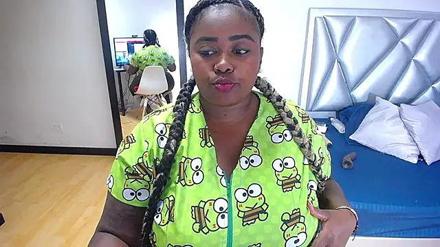 exotic karmella online show from October 15, 2025, 4:37 pm