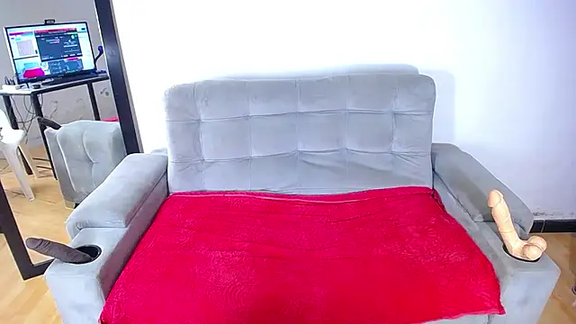 exotic karmella online show from January 17, 2026, 10:13 pm