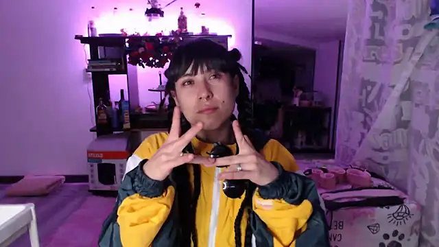 Hellen dumont online show from February 11, 2026, 12:43 am