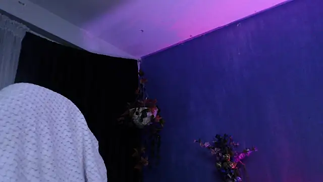 Hellen dumont online show from March 18, 2025, 2:18 am