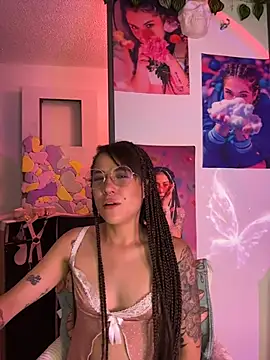 Hellen dumont online show from May 27, 2026, 1:57 am