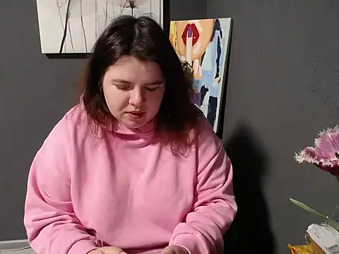 Snapshot of so_shy chatting on March 12, 2025, 7:02 am so shy online show from March 12, 2025, 7:02 am