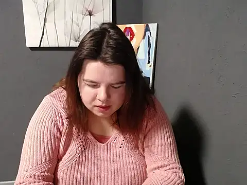 Snapshot of so_shy chatting on February 24, 2025, 7:00 am so shy online show from February 24, 2025, 7:00 am