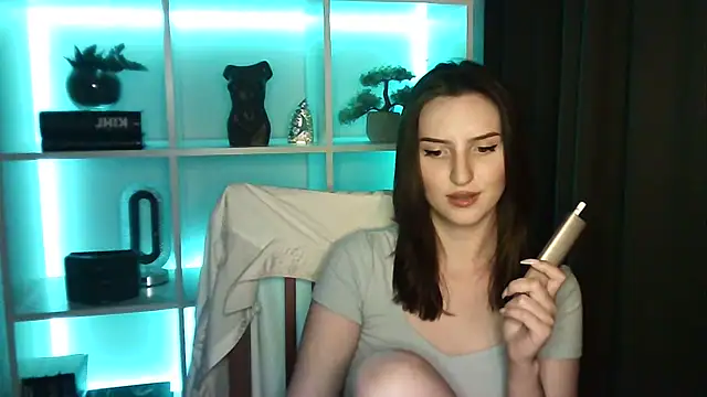 Snapshot of X_Alisa chatting on May 7, 2026, 6:33 pm X Alisa online show from May 7, 2026, 6:33 pm