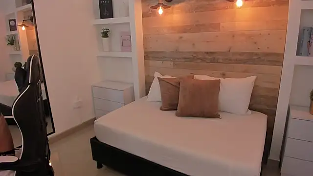 candy summer28 online show from December 16, 2025, 7:29 pm