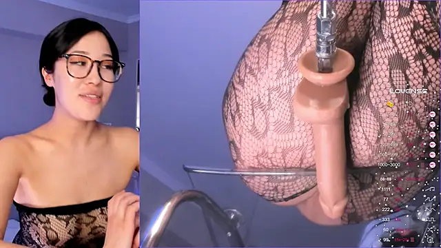 Snapshot of jane_sui chatting on March 10, 2025, 4:28 am jane sui online show from March 10, 2025, 4:28 am