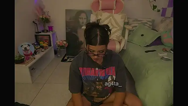 Snapshot of Ag4ta_ chatting on May 26, 2026, 3:15 am Ag4ta online show from May 26, 2026, 3:15 am