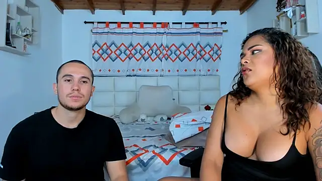 Snapshot of xxx_sweet_couple_ chatting on March 20, 2025, 6:52 am xxx sweet couple  online show from March 20, 2025, 6:52 am