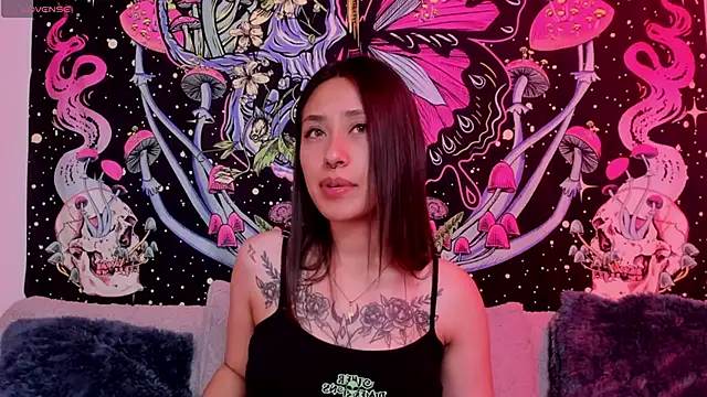 aciddollhell online show from April 16, 2026, 1:39 am