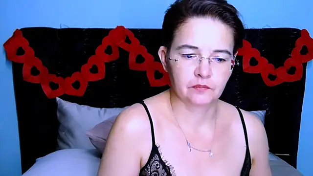 StaceyDarling online show from February 11, 2026, 7:47 pm