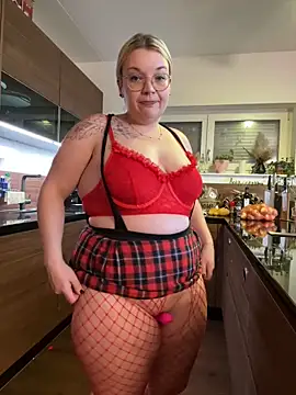 Snapshot of Lischen971 chatting on January 21, 2025, 1:32 pm Lischen971 online show from January 21, 2025, 1:32 pm