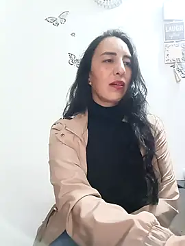 Snapshot of christine-x chatting on February 26, 2026, 10:10 pm christine-x online show from February 26, 2026, 10:10 pm