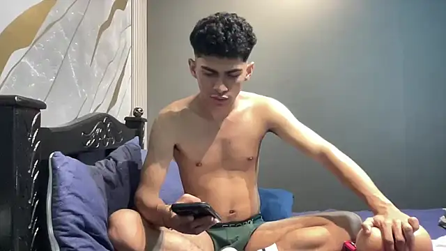 Snapshot of WildLogan chatting on March 14, 2026, 11:00 pm WildLogan online show from March 14, 2026, 11:00 pm