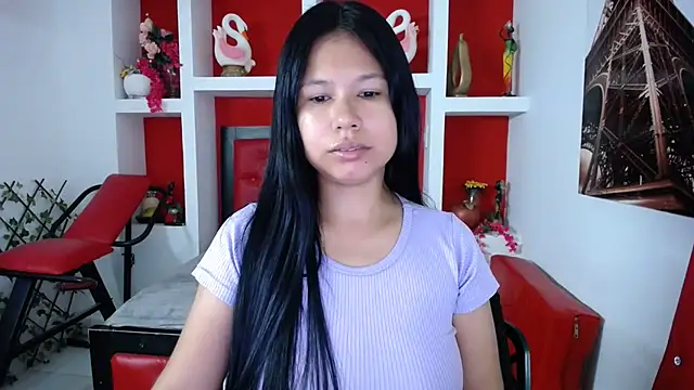 Letty Plugxo online show from September 24, 2025, 12:00 pm