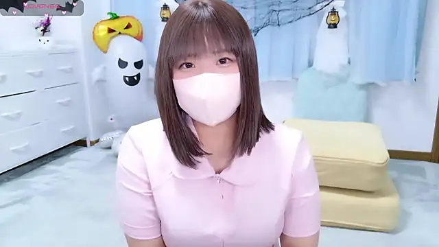 Snapshot of _mirai0917 chatting on October 25, 2025, 11:09 am  mirai0917 online show from October 25, 2025, 11:09 am