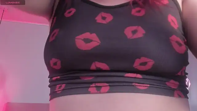 ScarletGV online show from October 31, 2025, 5:26 am