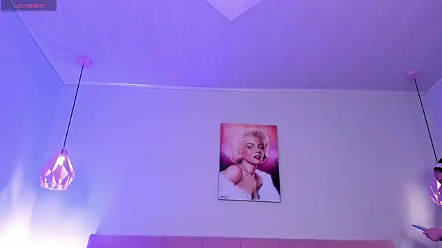 ScarletGV online show from November 3, 2025, 5:12 am