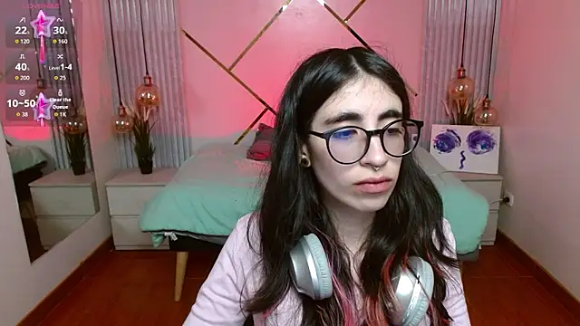 LenaRoses online show from February 23, 2026, 8:53 pm